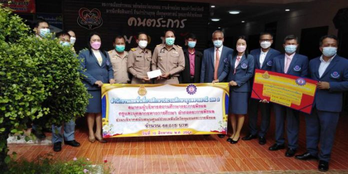 95d49ad75d6a3acb2a3c4c174e462835a2ea050edadc37c8da72778d94d498ea